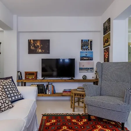 To Myrmigki Skopelos